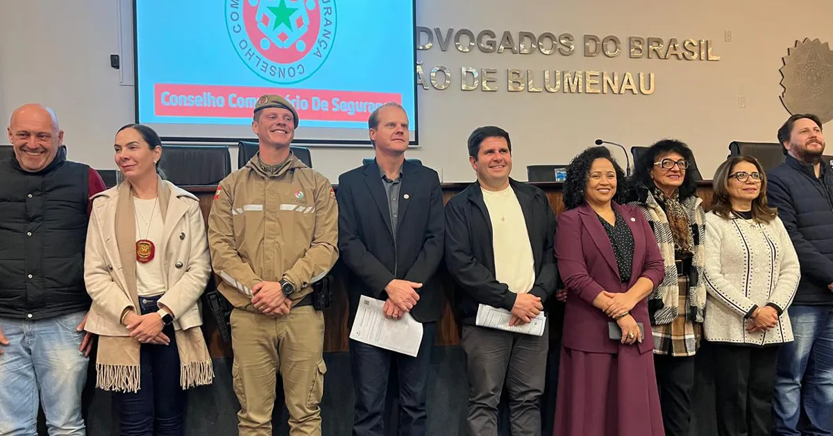 AMPE Blumenau participa da posse da nova gestão do CONSEG