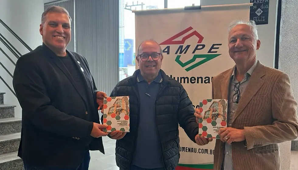 Fortalecimento institucional: a importância da parceria entre FURB e AMPE Blumenau